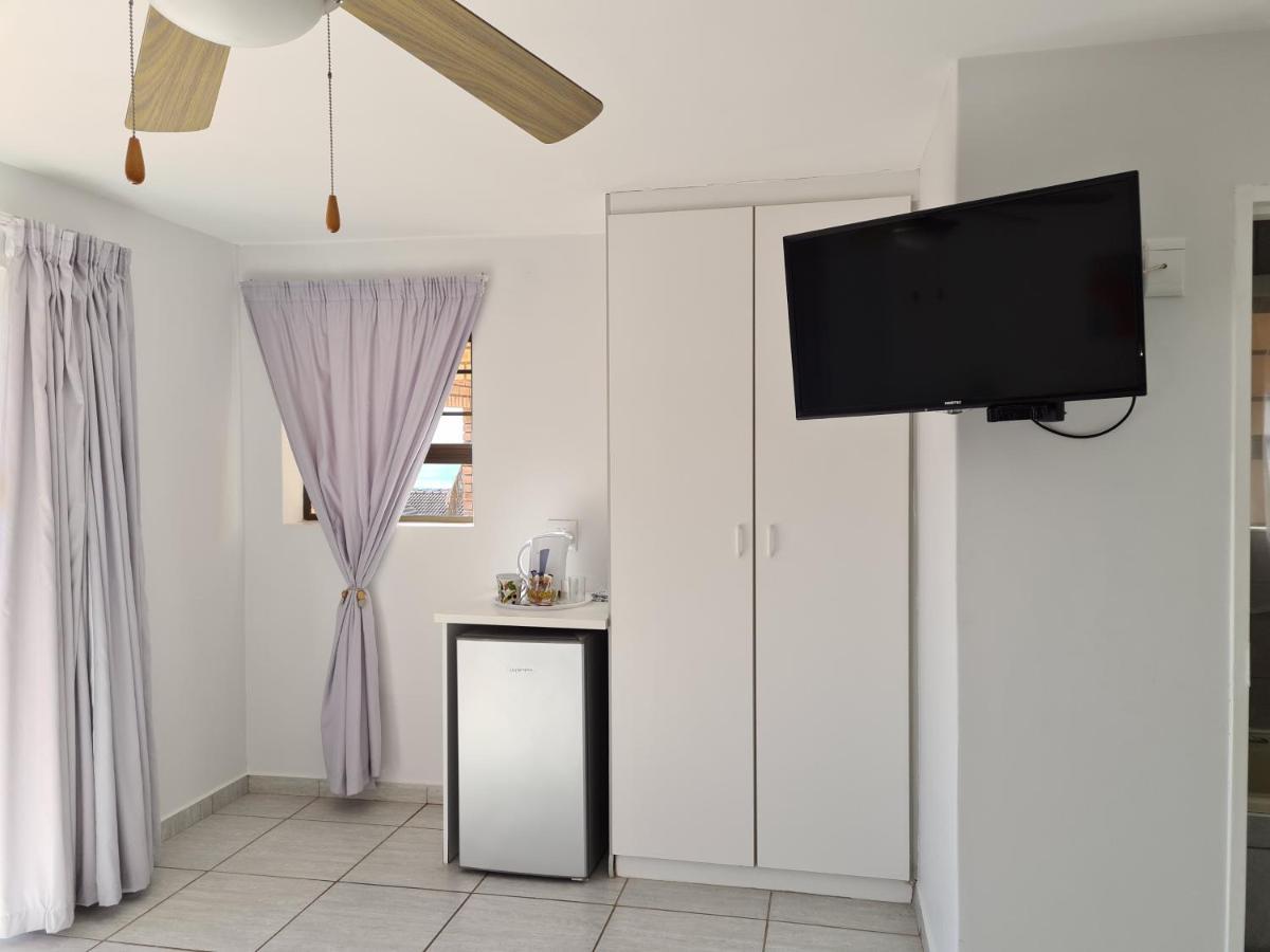 Ocean View Guest House ジェフリーズ・ベイ エクステリア 写真